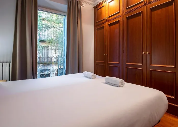 Апартаменты Charming Getaway *